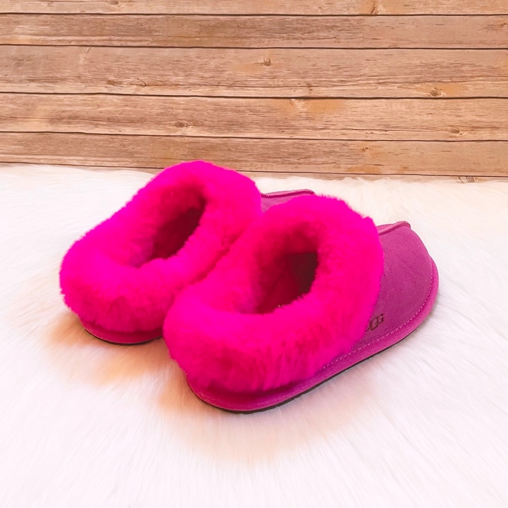 UGG Women’s Moraene Rock Rose Suede Slippers - Picture 4 of 7